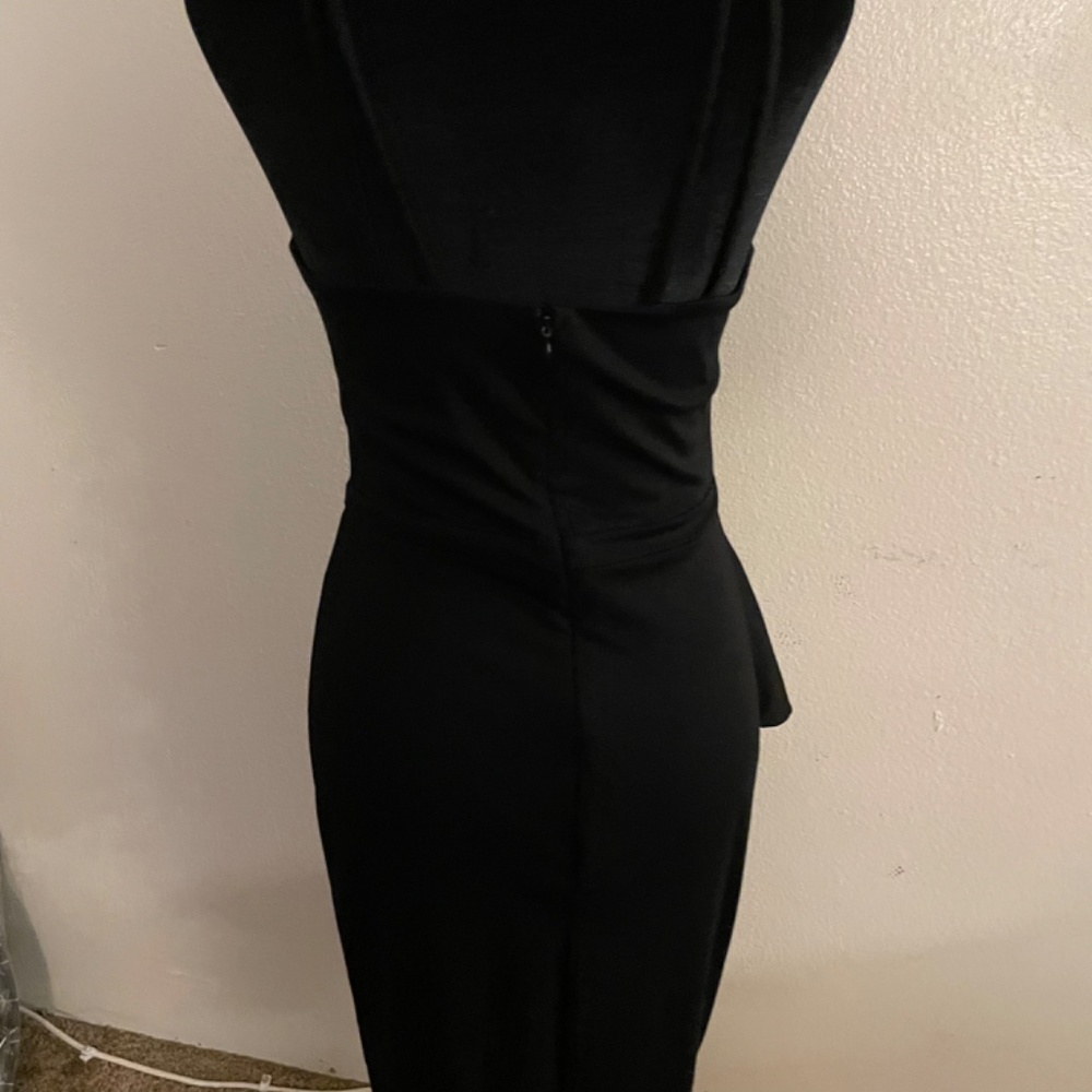 Bar lll  BodyCon Peplum detail Dress - Picture 11 of 12